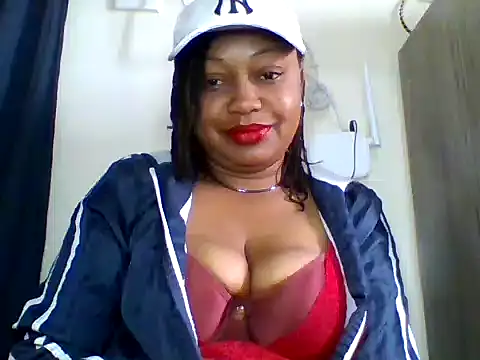 maggymiss online show from July 18, 11:13 am