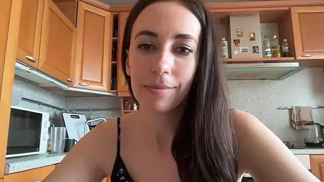 Flamingo Queen online show from July 14, 10:32 am