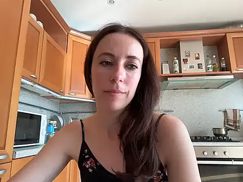 Flamingo Queen online show from July 2, 5:57 am