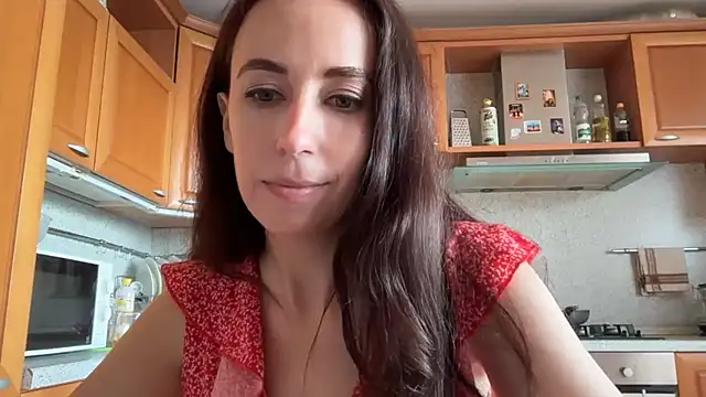 Flamingo Queen online show from July 9, 3:25 pm