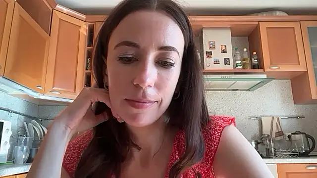 Flamingo Queen online show from July 26, 5:15 am