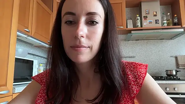 Flamingo Queen online show from July 8, 5:42 am