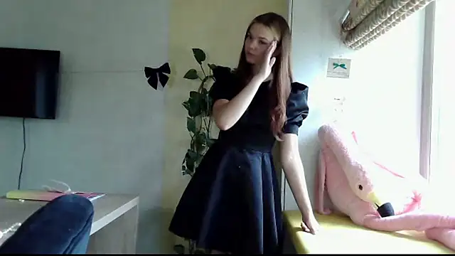 AvrilGillig online show from July 19, 9:44 am