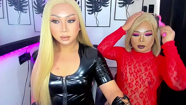 QUEEN OF ALL DOM online show from June 9, 4:56 am
