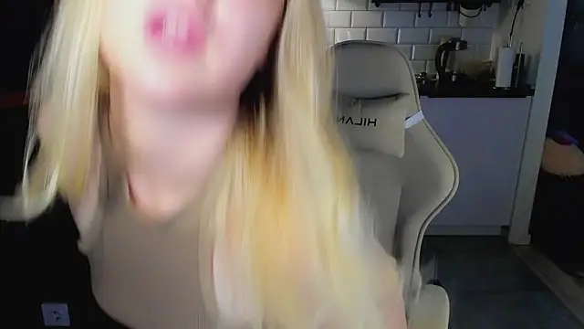 blonde kellyy online show from June 25, 11:02 am