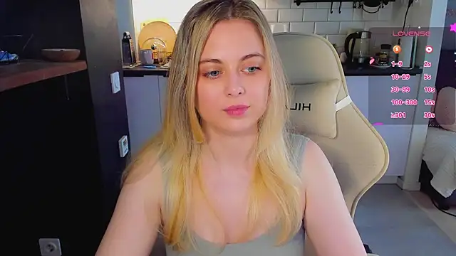 blonde kellyy online show from June 23, 3:59 am