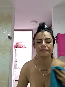 Juanita6908 online show from June 12, 12:46 pm