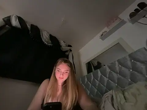 Violetsinxx online show from June 14, 2:24 am