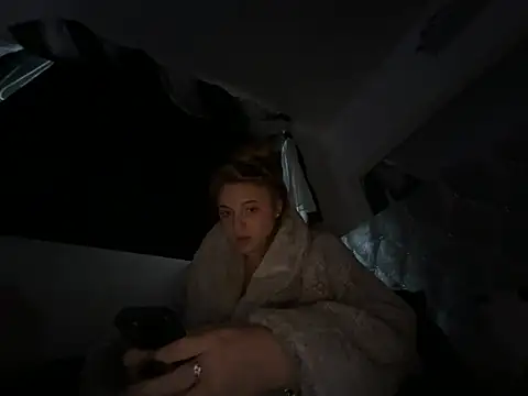 Violetsinxx online show from June 15, 4:23 am