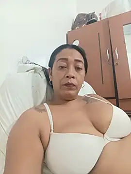 candelahot10 online show from July 19, 2:30 pm