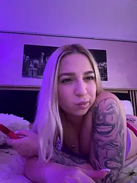 xLexi online show from July 11, 5:02 pm