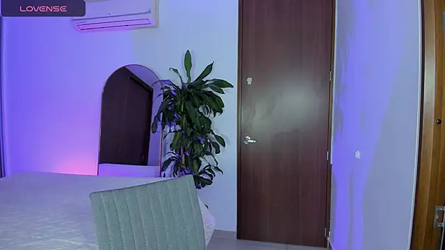 Niky Velvet online show from June 27, 2:56 am