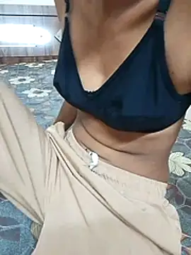 sakshi rao1 online show from June 18, 5:31 am