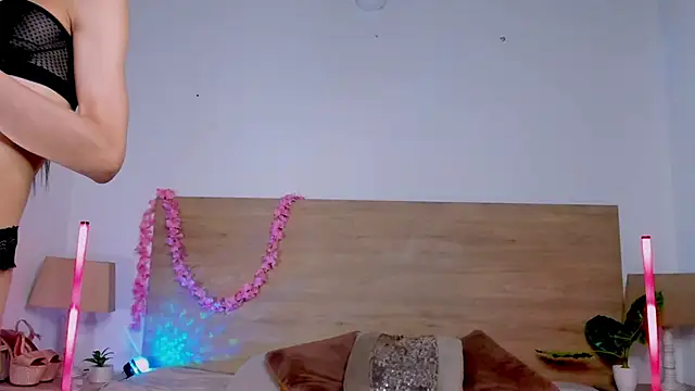 LaraRous online show from July 2, 3:23 am