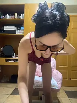 Chuchun168 online show from July 6, 1:38 pm