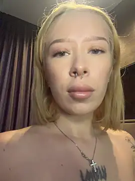 MaryChanXO online show from July 4, 5:03 am