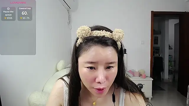 Xiao-yuo1 online show from June 17, 12:28 pm