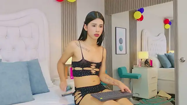 CaitlynMiller online show from July 22, 9:05 pm