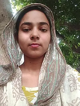 Simran 143 online show from July 15, 11:26 am