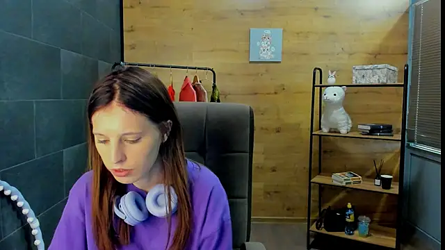 SusannFisher online show from July 1, 9:53 am