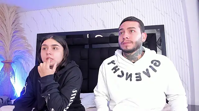 GabbyAndDominic online show from July 29, 12:16 pm