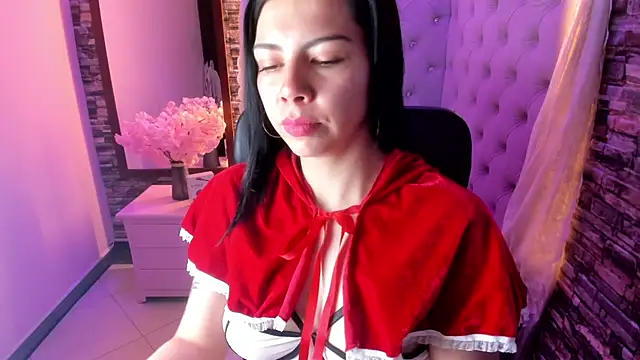 Chloe Crysstal online show from July 16, 11:37 am