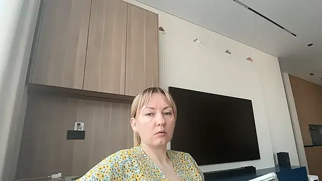 Dorielle online show from June 26, 5:20 am