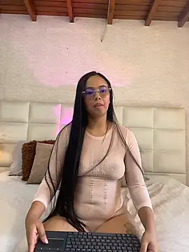 MilaSantanna online show from June 27, 7:31 pm