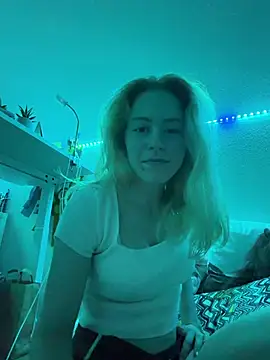 CarlottaRose online show from July 9, 10:01 pm