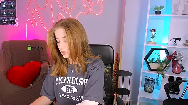 hanna kiss3 online show from July 21, 12:28 pm