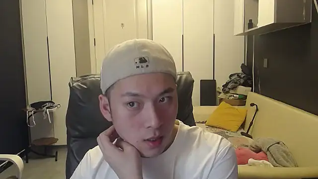 yichen008 online show from July 21, 3:02 pm