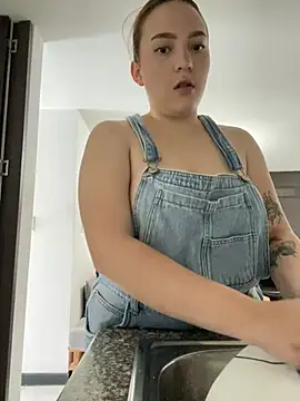 ValerieRosex online show from July 8, 9:50 pm