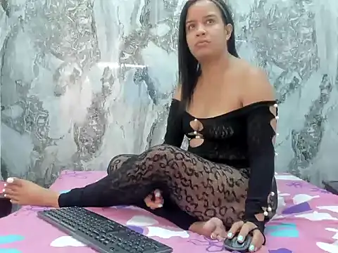 ariablade online show from July 14, 8:57 pm