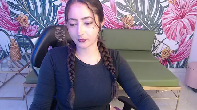 Rebeca dreams online show from July 16, 8:35 pm