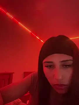 NextDoorMolly online show from July 15, 7:40 pm