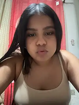 queen valki online show from August 5, 9:21 pm