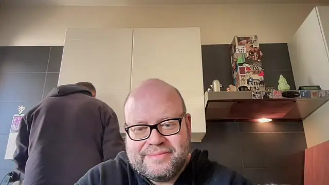 theitalianbear online show from April 6, 10:05 am