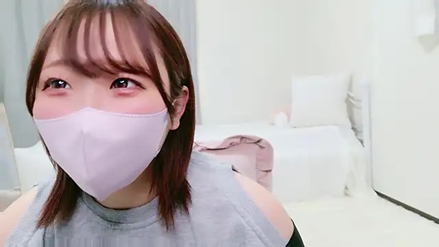 NIMO CHAN online show from August 6, 4:41 am