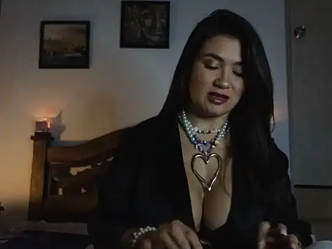 Olivia Velvet online show from August 7, 3:02 am