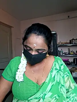 Lovely-Jeni online show from August 5, 5:03 am