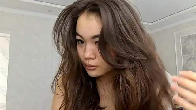 Lolapennyto online show from August 8, 4:53 am