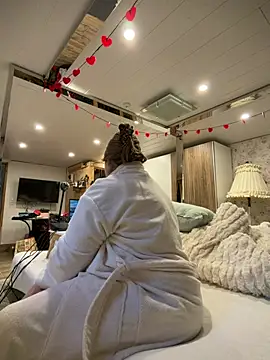 BootyLola online show from March 5, 7:59 am