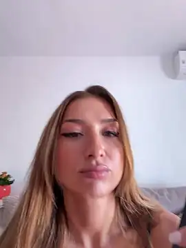 StracciaStella- online show from May 23, 12:47 pm