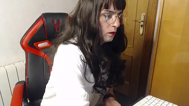 Chic desire online show from March 10, 8:46 pm