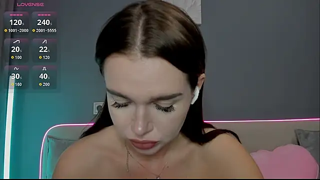 Malika Lisan online show from March 12, 4:26 am