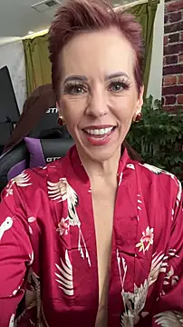 RubyLynne online show from April 4, 9:02 pm