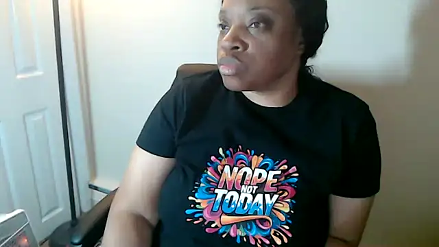 Sexymona1218 online show from March 22, 8:42 am