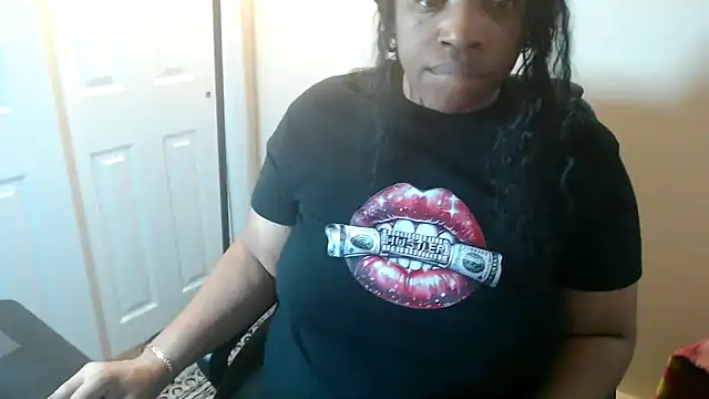 Sexymona1218 online show from March 23, 1:28 pm