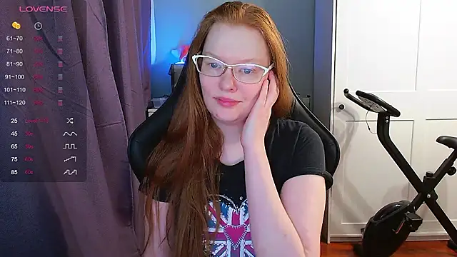 Lady Inari online show from March 27, 12:45 am