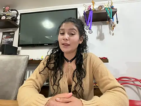 kinky milaxh online show from March 18, 1:43 am